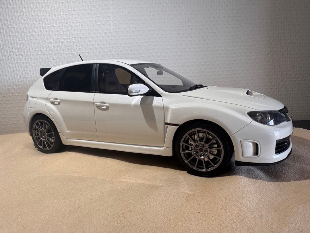スバル WRX STI ホワイト ミニカー1/18