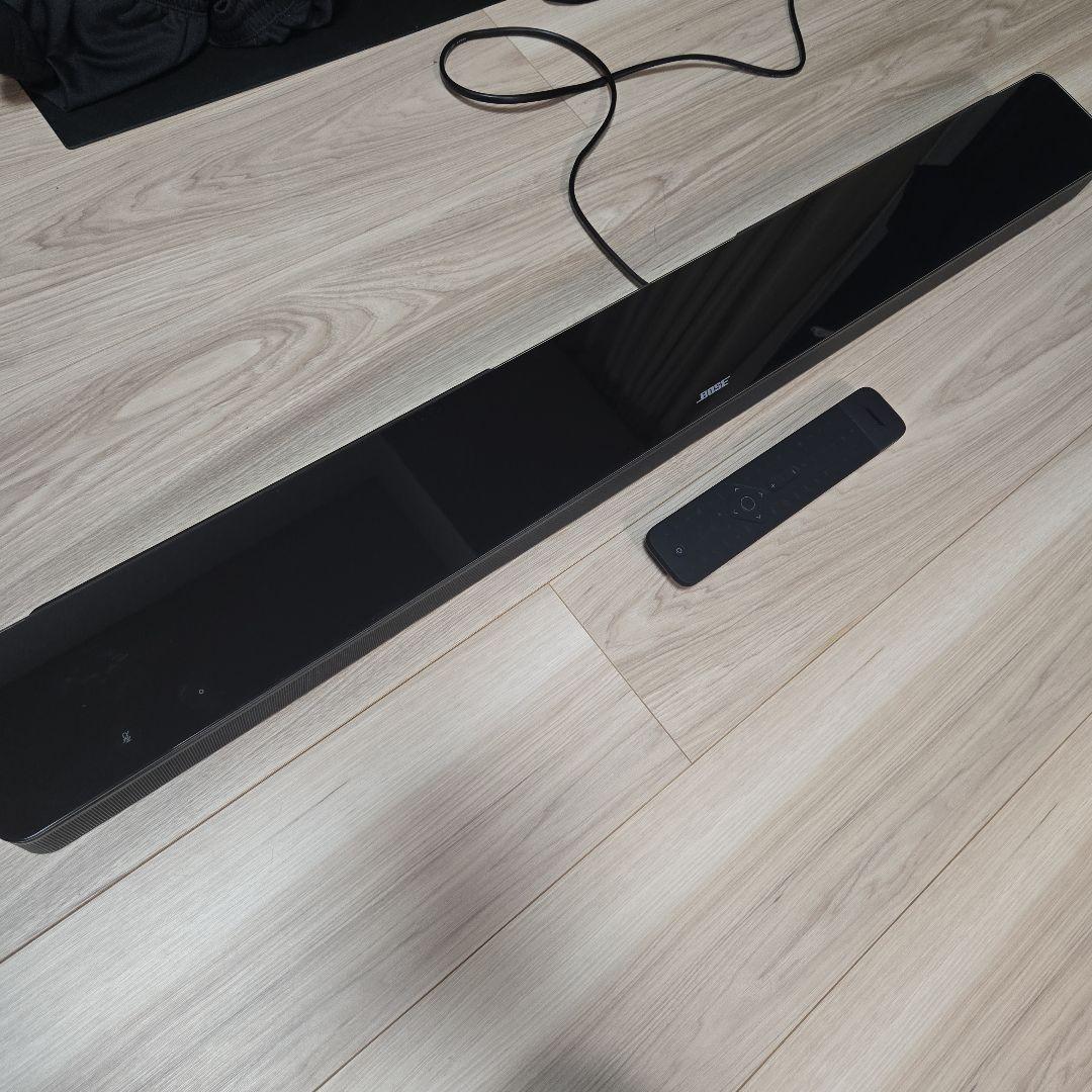 BOSE SOUNDBAR 700 ブラック スピーカー ホームシアター ポーズ