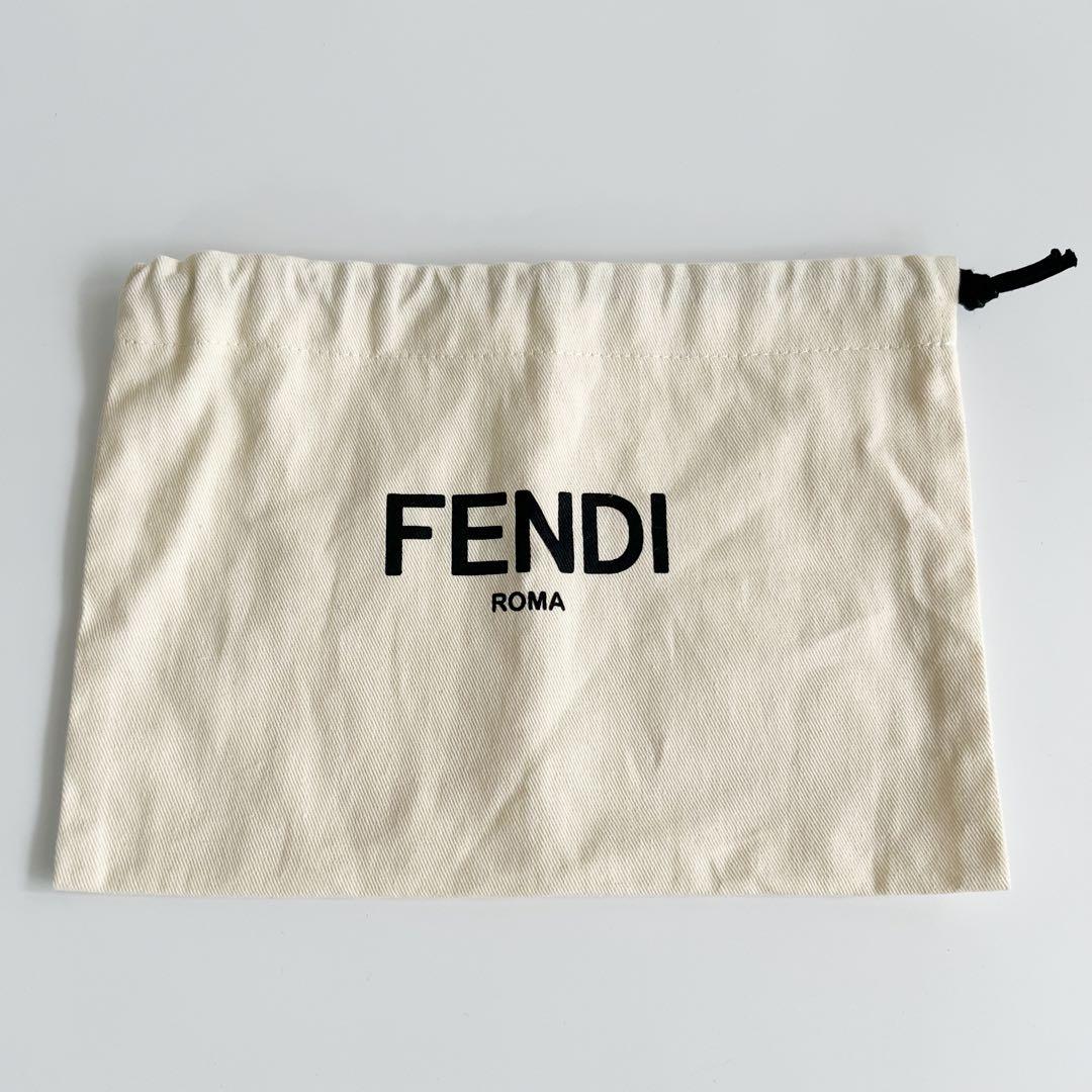 希少 FENDI フェンディ バングル スタッズ ブレスレット ゴールド