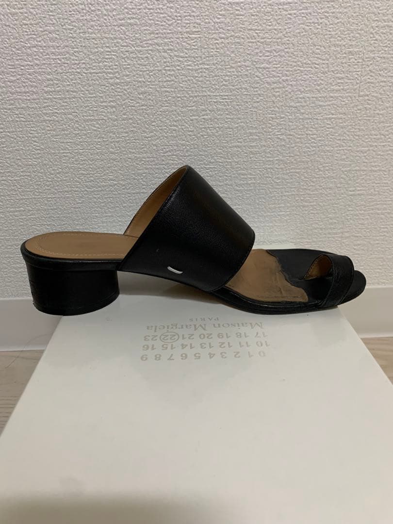 Maison Margiela ブラック トングサンダル ミュール