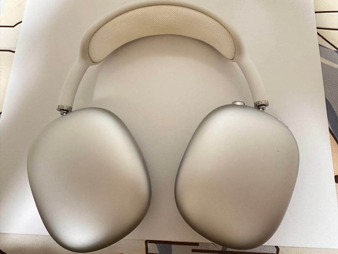 AirPods Pro Max（第1世代・シルバー）