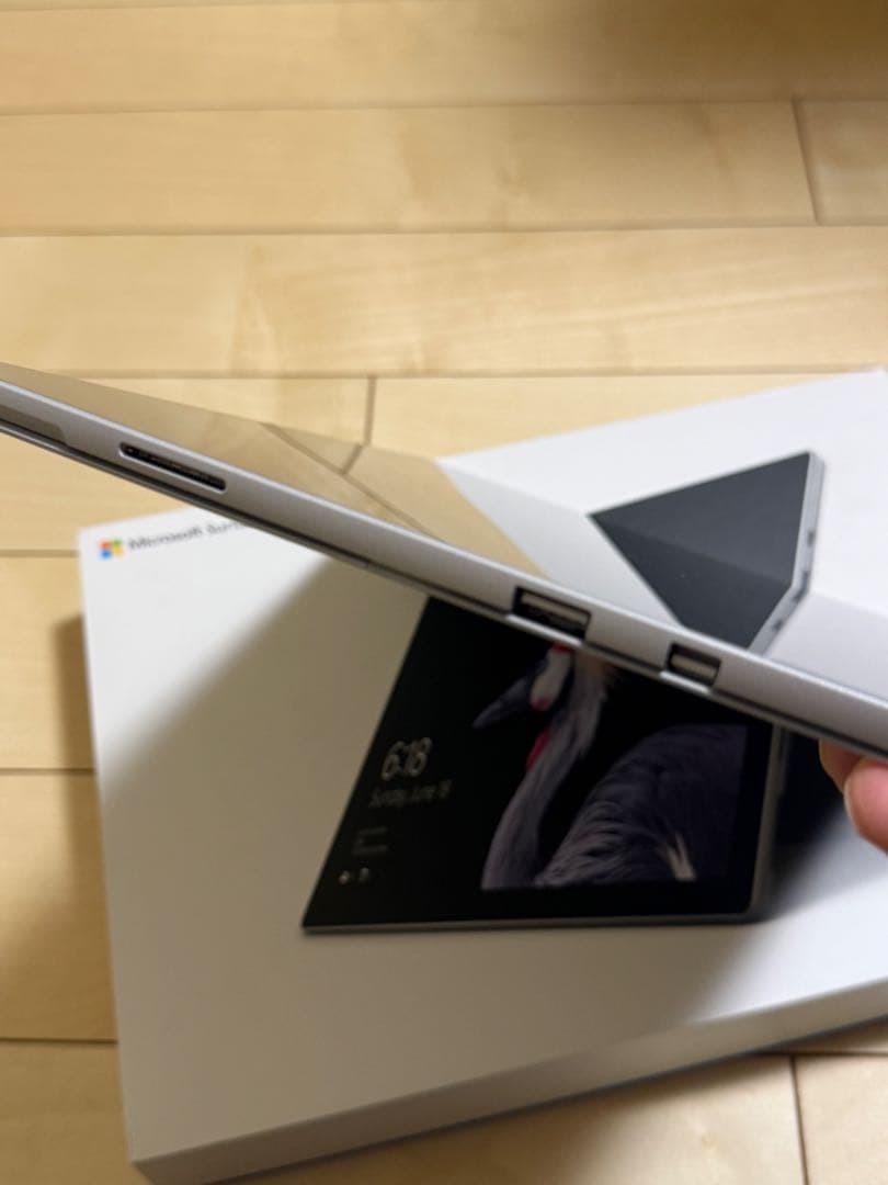 Microsoft Surface Pro 5本体 + キーボード