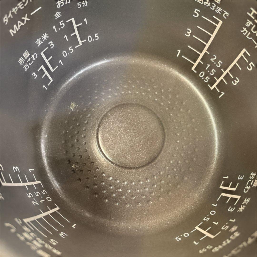 Panasonic 可変圧力IH炊飯器 5.5合炊き SR-VSX101