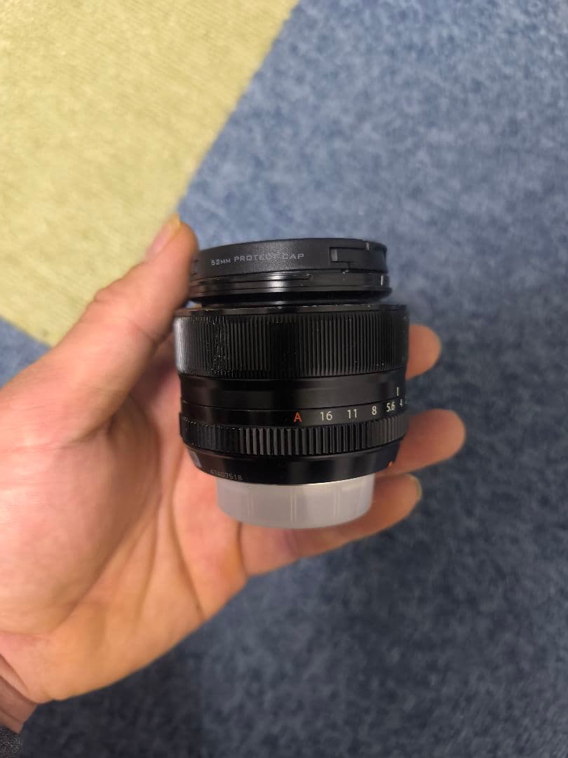 FUJIFILMのレンズ XF35mm F1.4 R です。