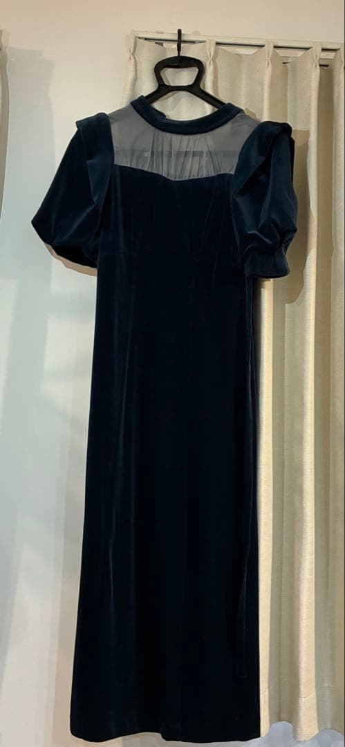 lilybrown シアーネックベロアドレス ネイビー