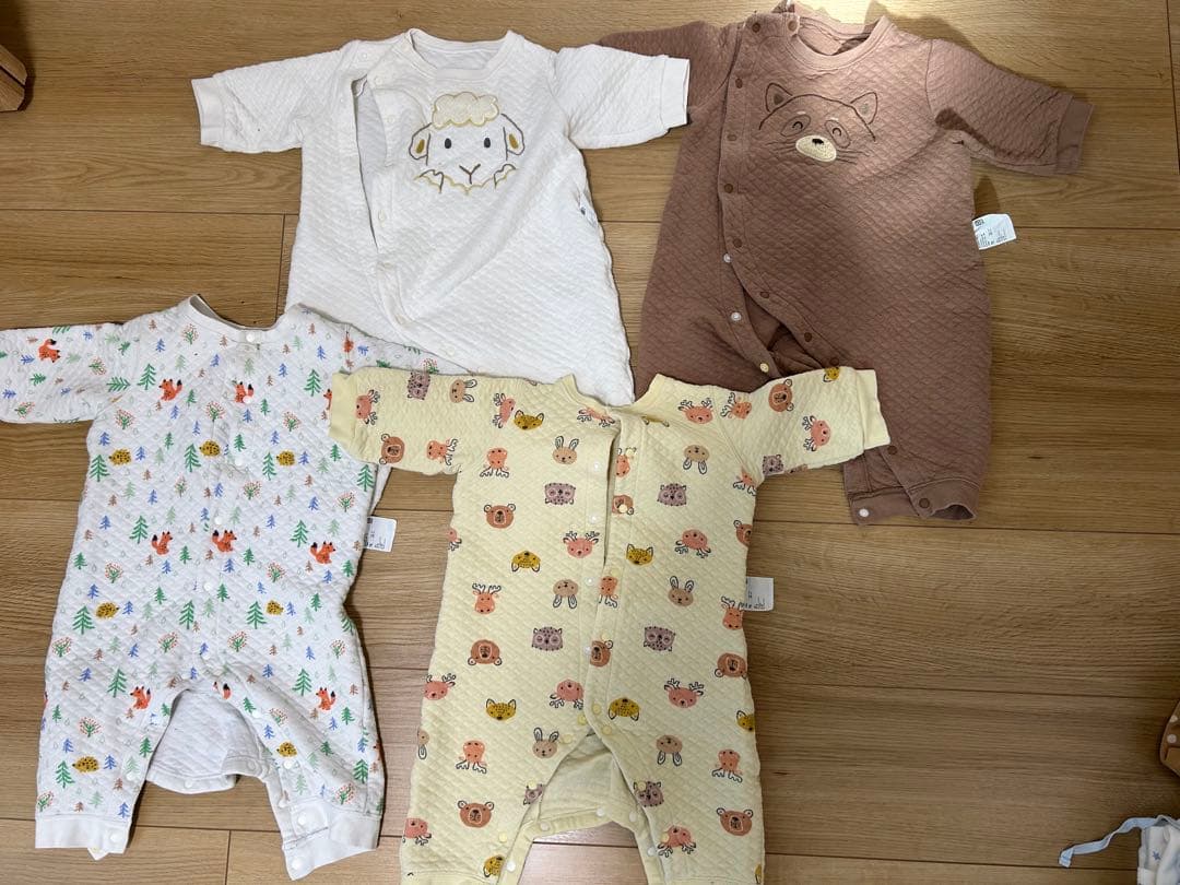 赤ちゃん用品　まとめ売り【スリーパー付き】