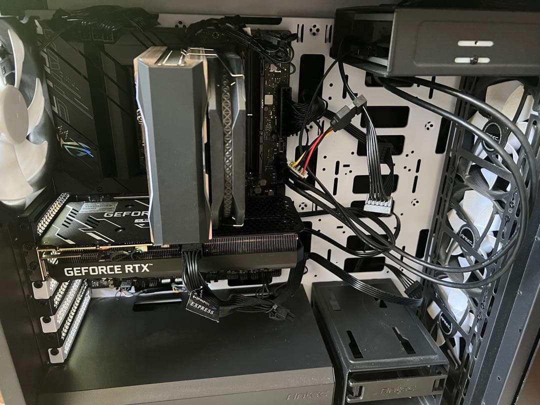 玄人志向RTX3060ti 、CPU i7 12700 自作PC