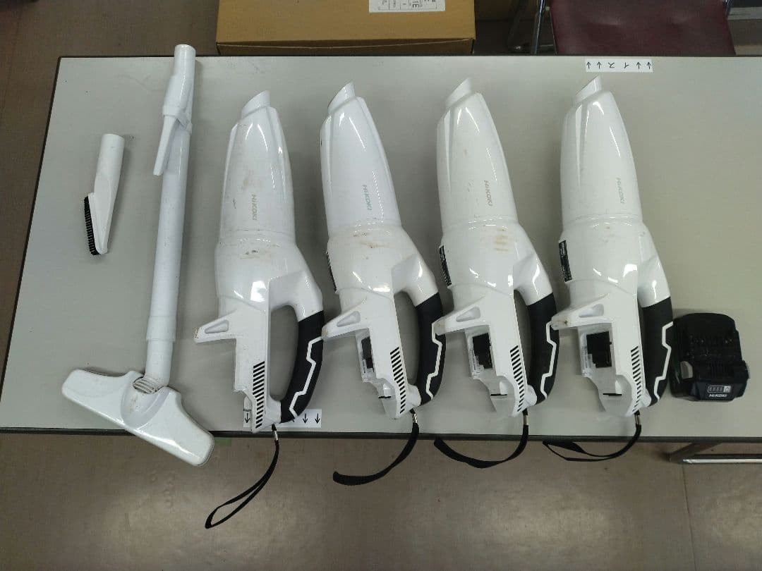 HiKOKI コードレスクリーナー R18DB　４台+バッテリー１個