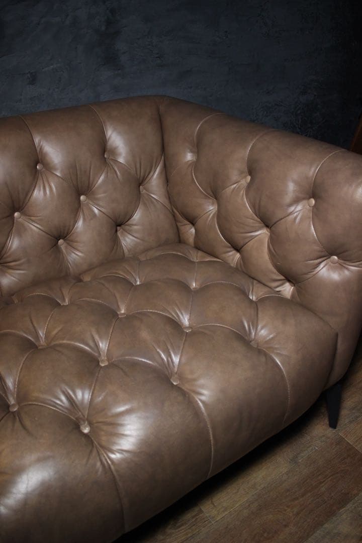 首都圏送無料〜トラモードデメテル18万総本革 レトロボタン ラブソファ ブラウン