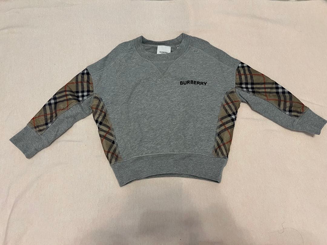 【美品】BURBERRY バーバリー チルドレン スウェット【4Y】