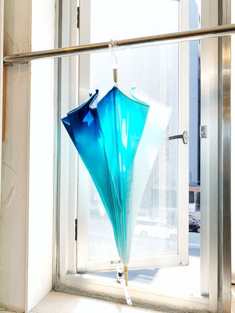 hazama 雨傘 日傘 見えないものを見ようとして見上げた夜空のアンブレラ