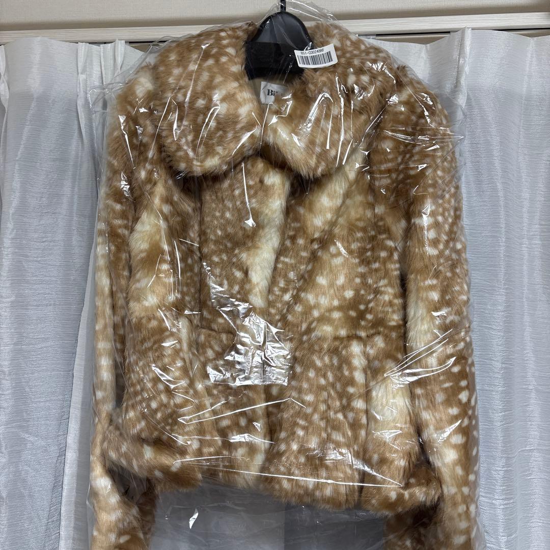 Bibiy. バンビ柄ファーショートコート