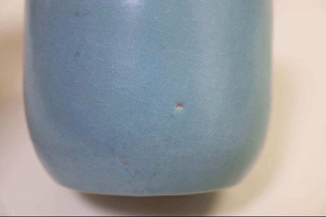 中国四大名窯 宋代汝窯天青釉長頸瓶奉華在铭