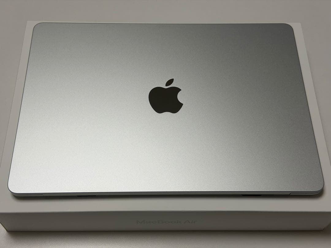 MacBook Air M4 13インチ シルバー 16GB 256GB