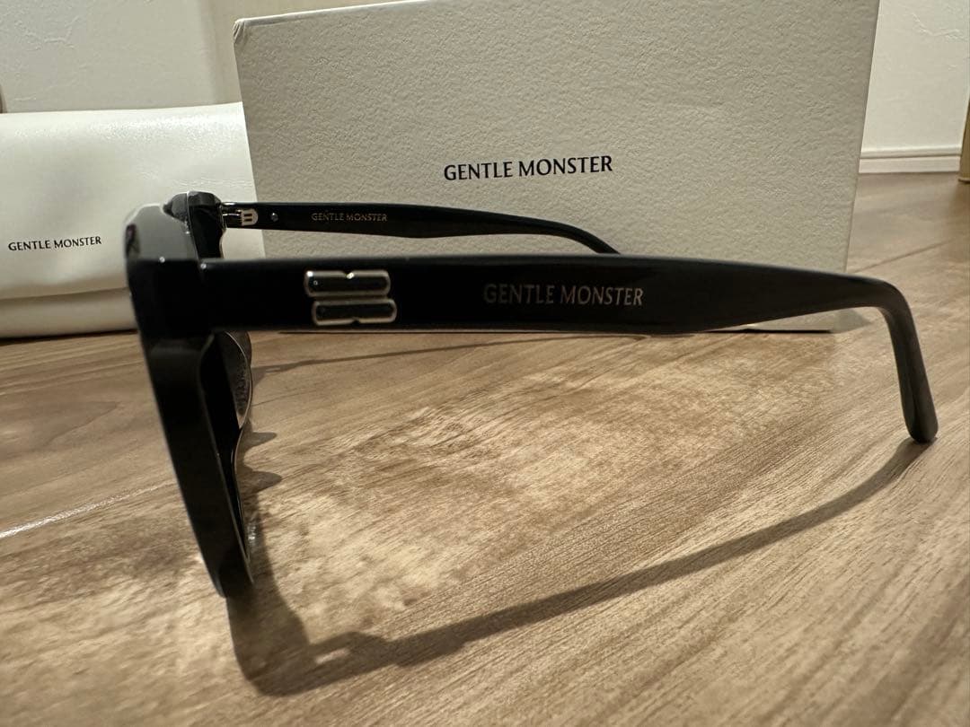 GENTLE MONSTER サングラス　BY