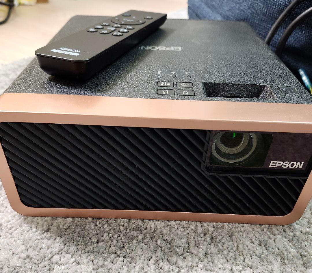 EPSON Dreamio ドリーミオプロジェクター EF100Bホームシアター