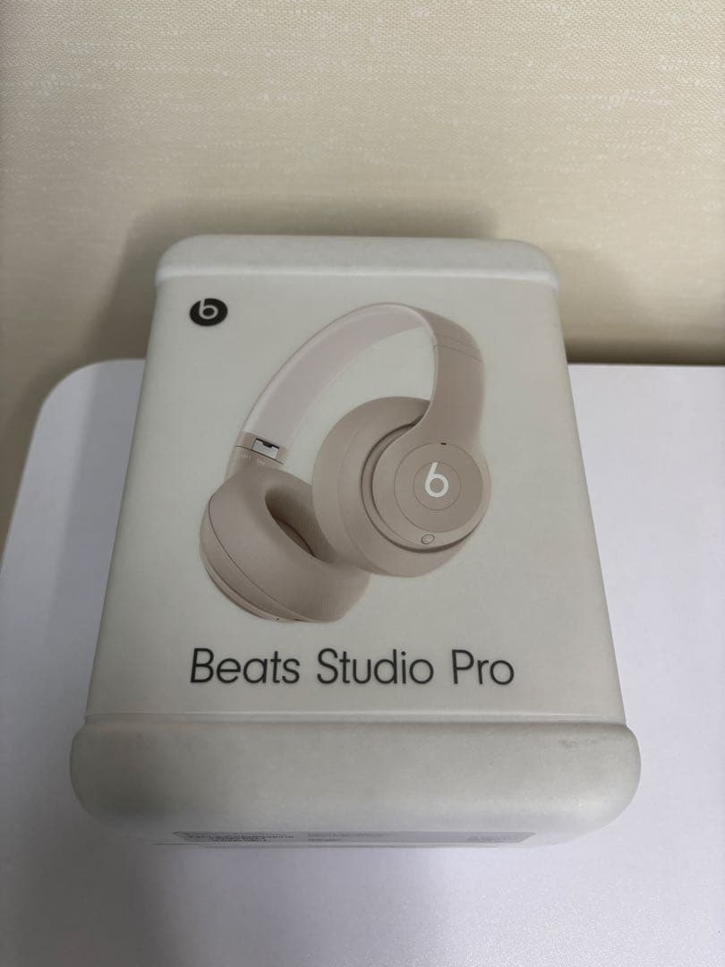 Beats Studio Pro ワイヤレスヘッドホン ベージュ