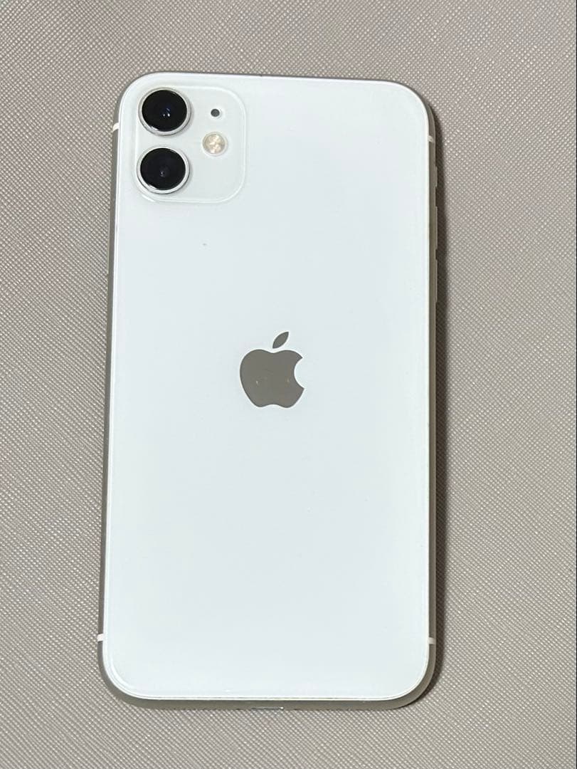 iPhone 11 128GB ホワイト 初期化済