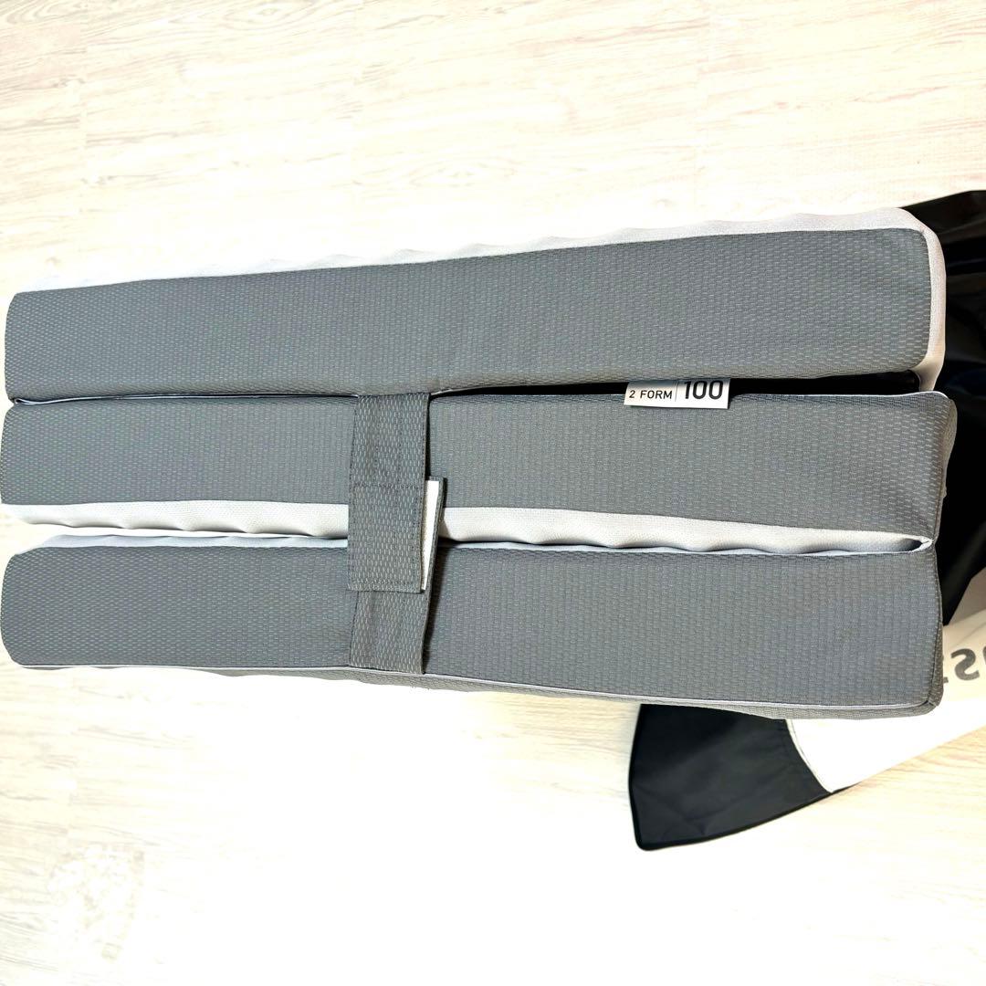 【新品】ムアツ マットレス シングル　三つ折り　グレー