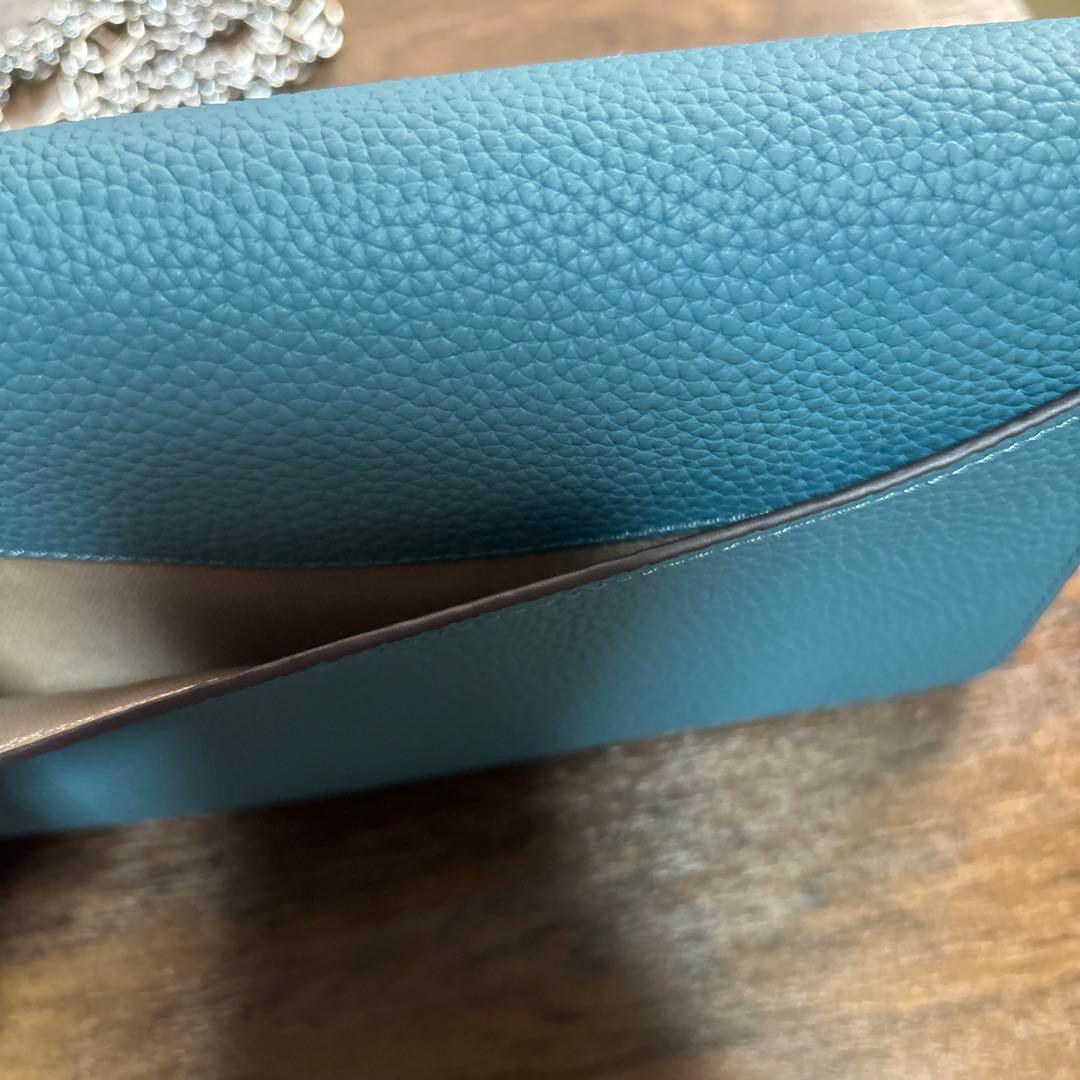 青いレザー Hロゴ 長財布　のり