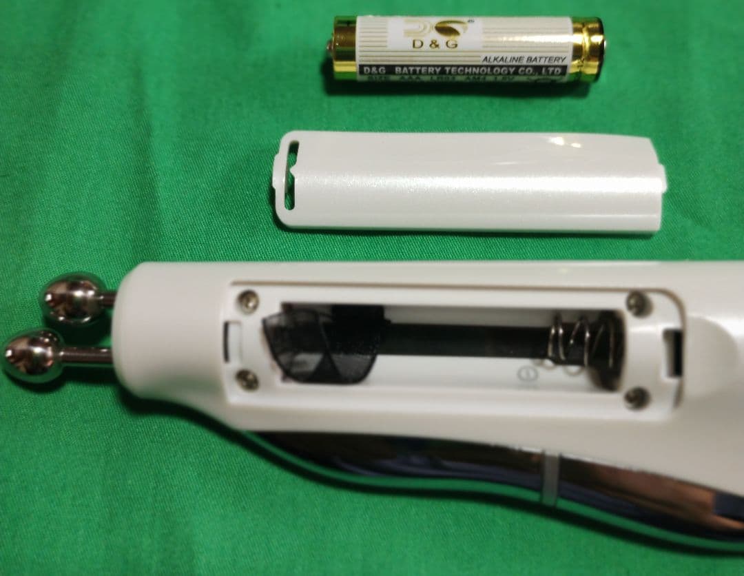 ピカ子さんブランフィーネ スーパートリプルブースター[EMS美顔器]