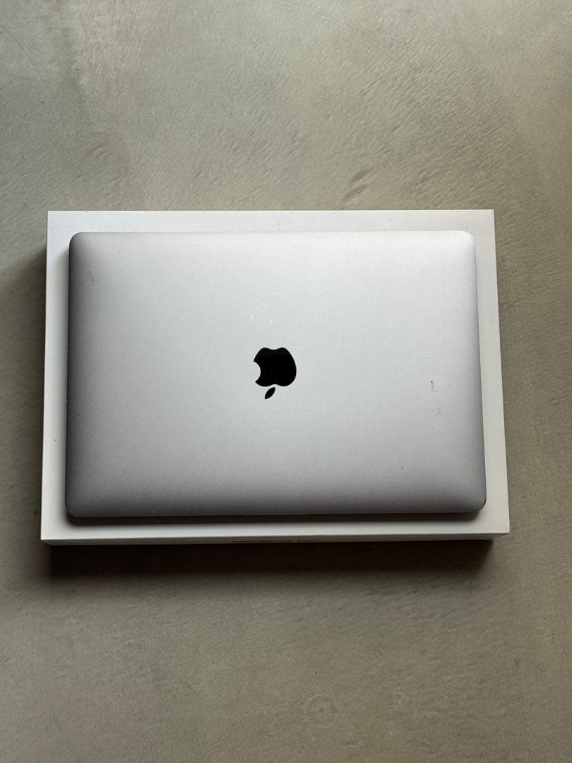 【中古品】MacBook Pro13インチM1メモリ16GB/SSD1TB