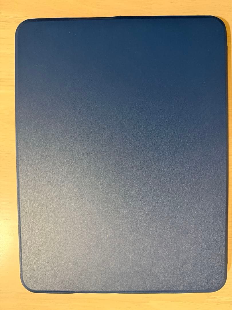 Apple iPad 本体 ブルー 箱付き　ガラスフィルム　ケースあり