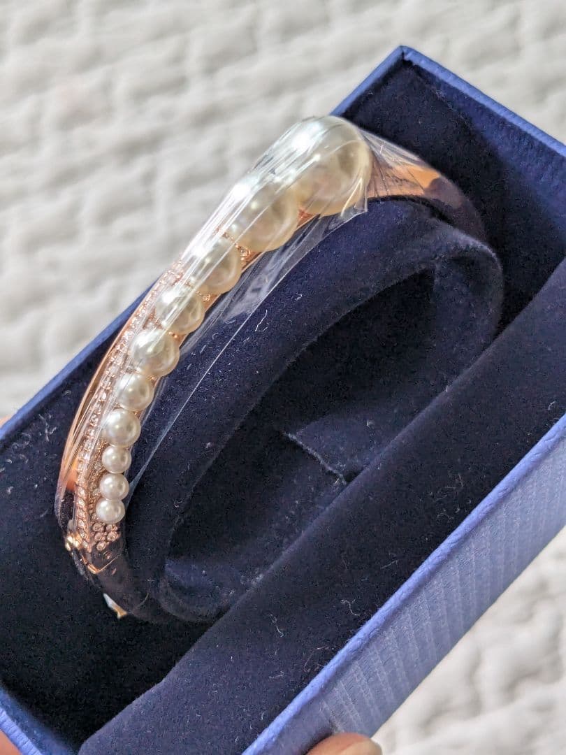 スワロフスキー バングル