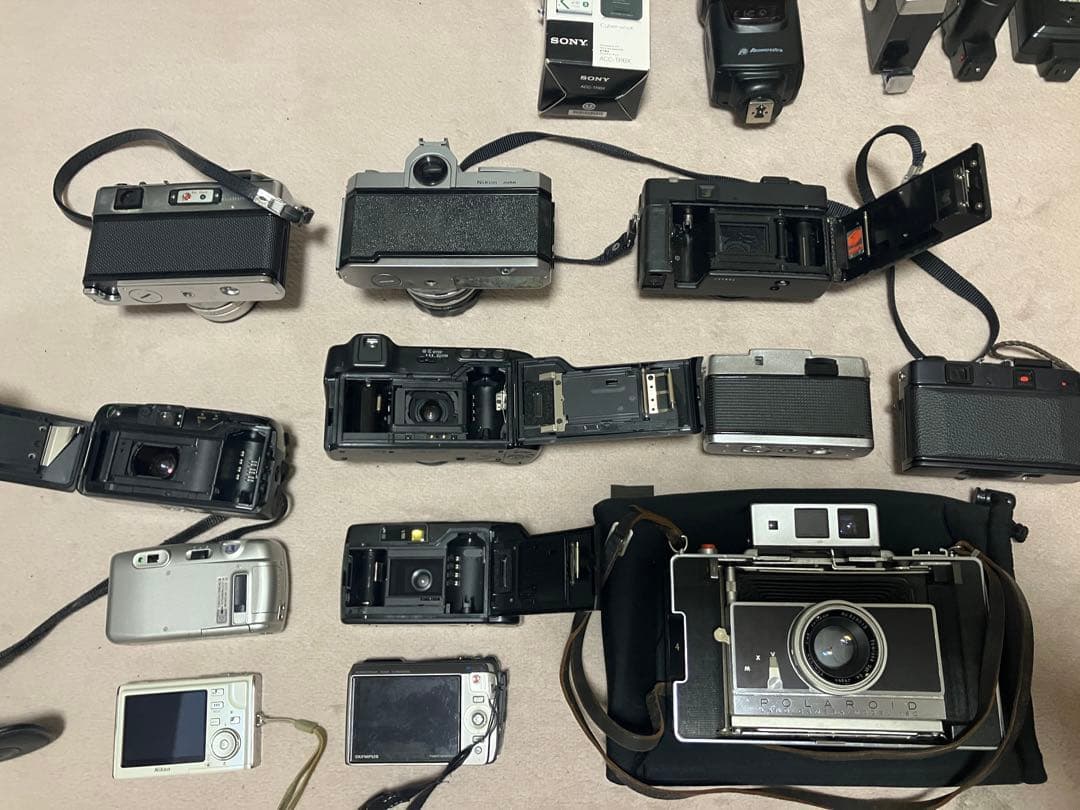 D*社様 デジカメ、オールドカメラ、付属品まとめ売り