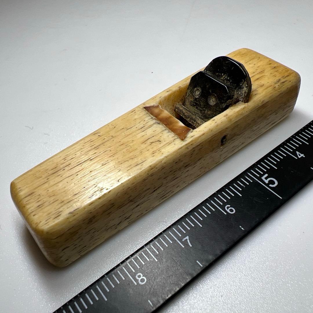 時代カンナ根付　18g 東Y8-0205☆2Fタサチ