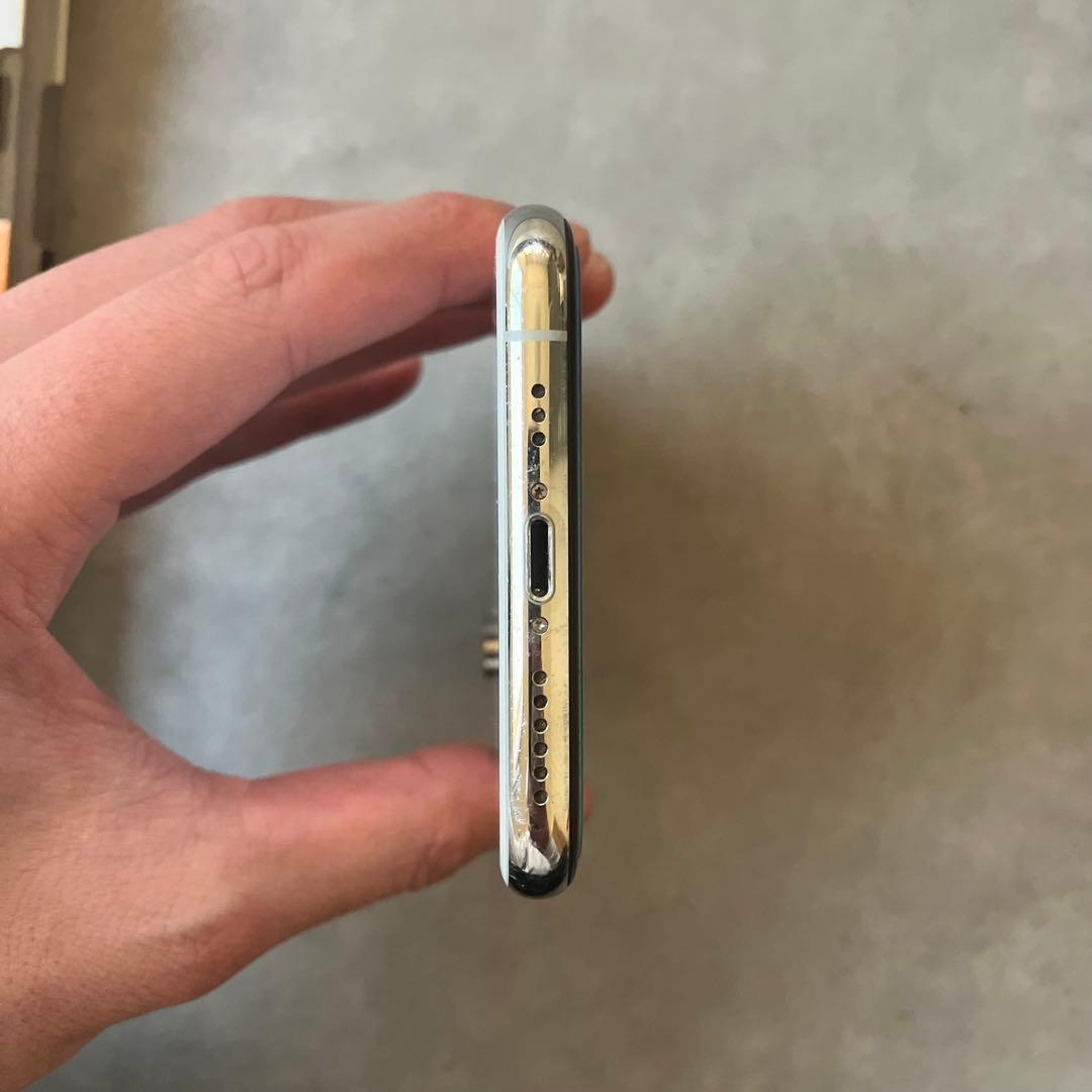 y*u様 美品 Apple iPhone Xs 512GB 新品防水カバーのオマ