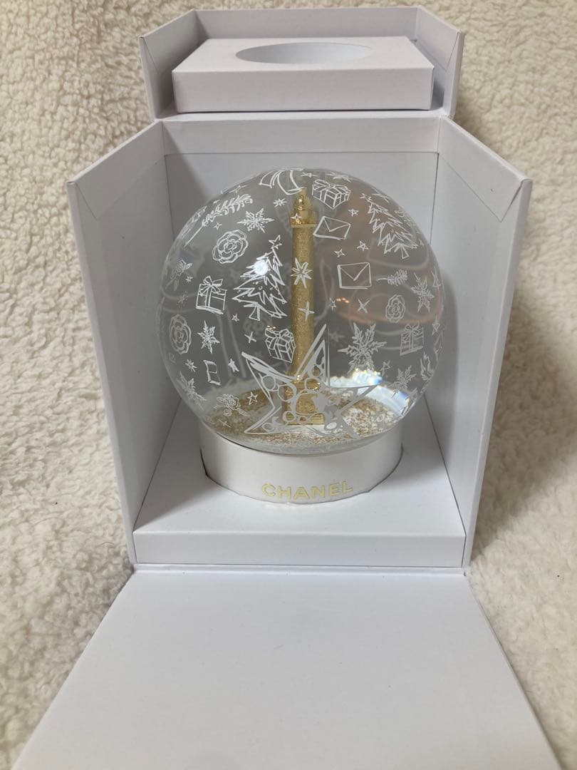 ヒ*ロ様 2025 CHANEL スノードーム