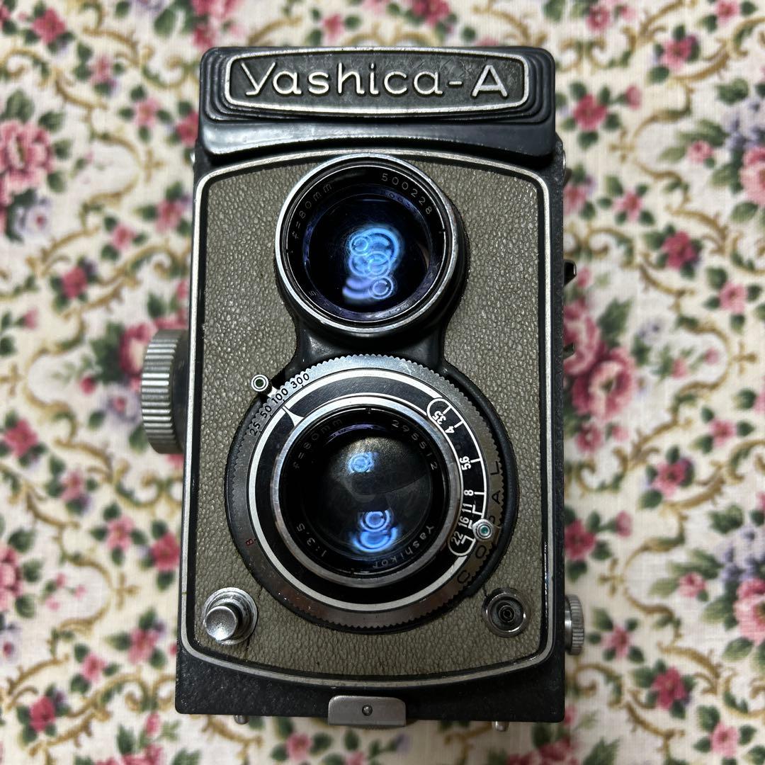 Yashica-A ヤシカ　ヴィンテージ二眼レフカメラ