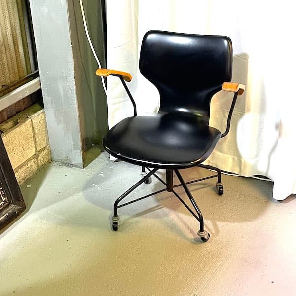 天童木工　カブトアームチェア　剣持勇　ミッドセンチュリーデザイナーズ家具　B