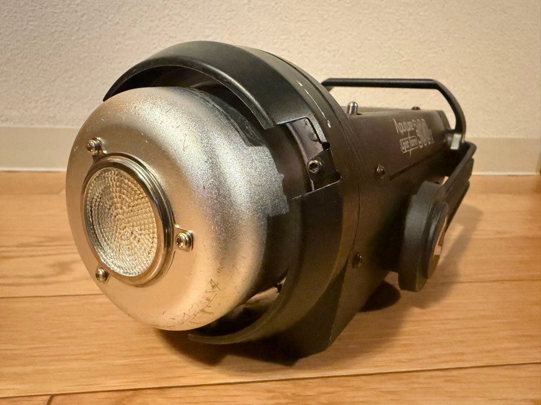 d*e様 Aputure 300X 高出力LEDライト + Frenel 2Xレ