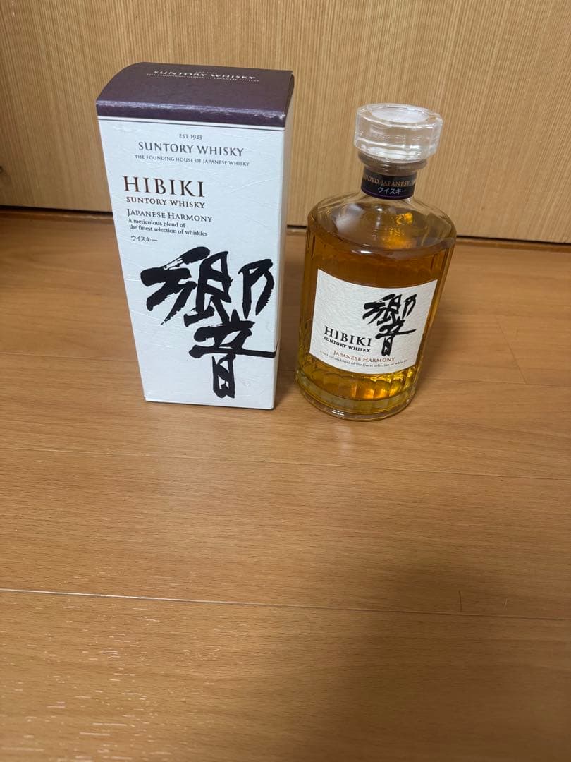 サントリー　SUNTORY ウイスキー　響　JAPANESE HARMONY