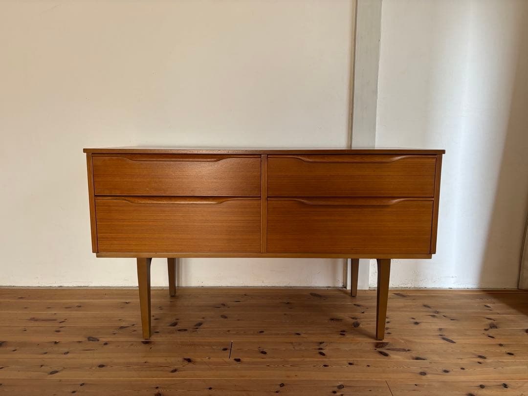 北欧ヴィンテージ　デンマーク　サイドボード