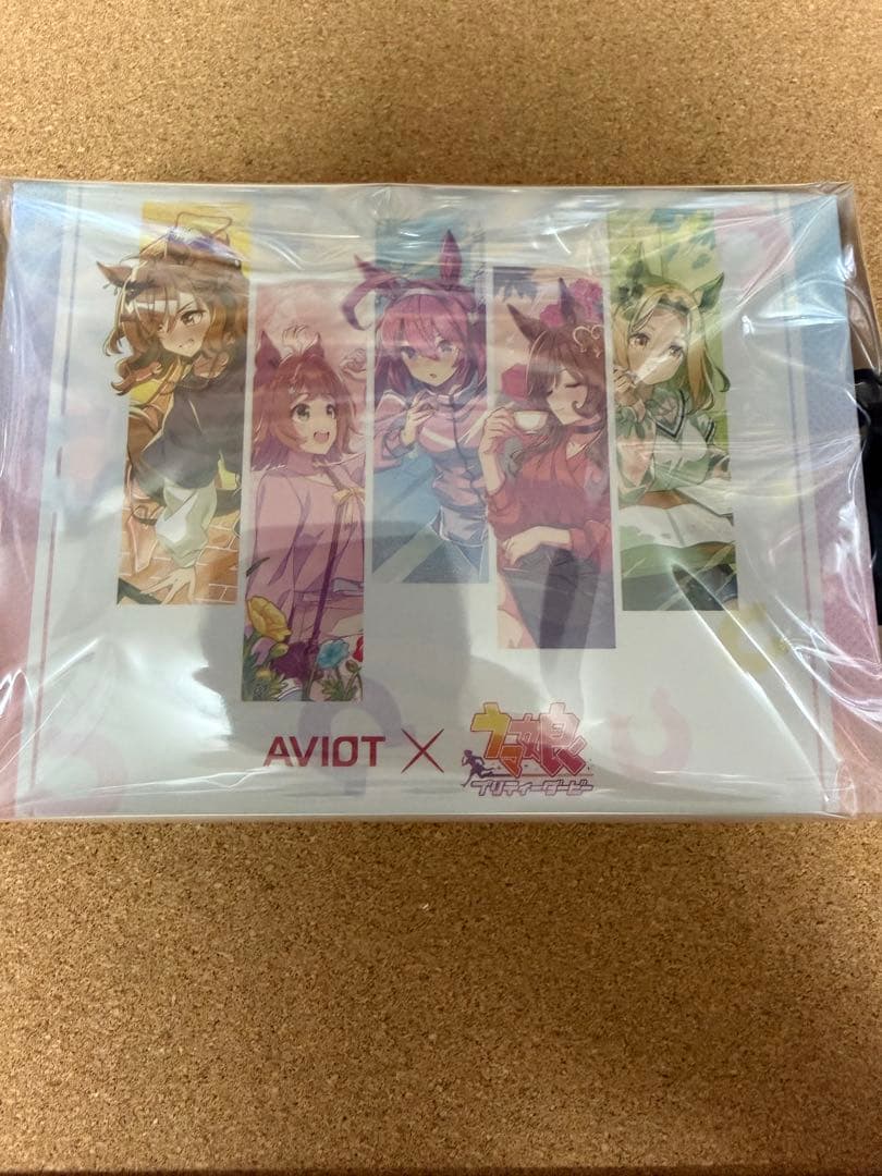 ウマ娘　ワイヤレスイヤホン　AVIOTコラボ　ジェンティルドンナケースセット