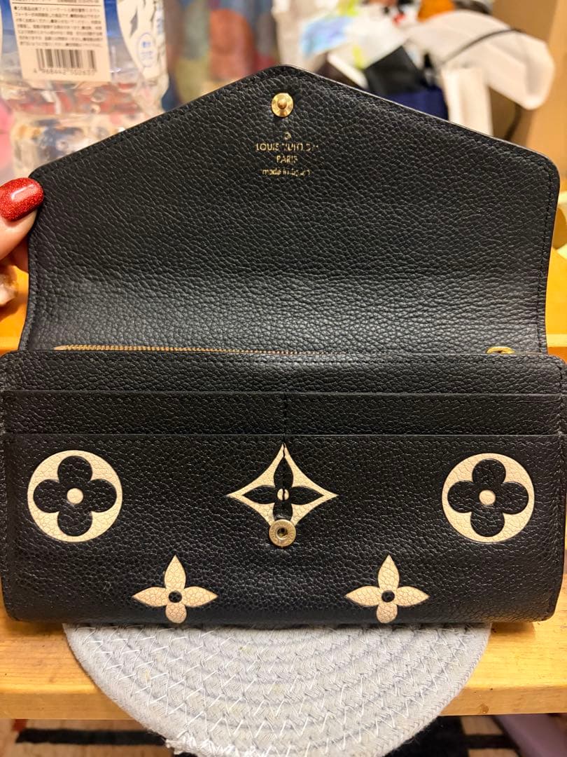 ポルトフォイユ・サラ