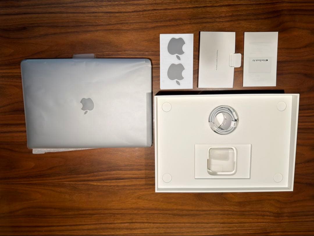 スペースグレー MacBook Air 本体