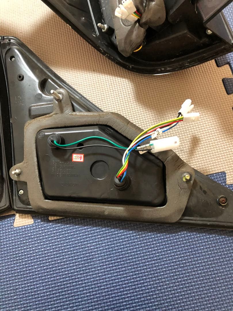 20アルファードクリスタルアイインナーレッド