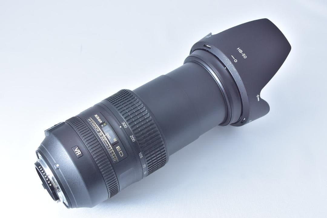 Nikon ニコン AF-S 28-300mm F3.5-5.6 G ED VR