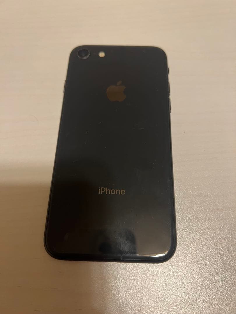 iPhone 8 初期化済み