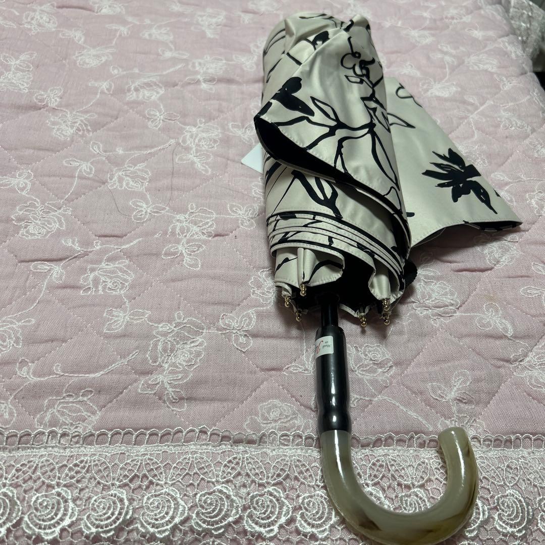 新品ビューランス　コンパクト☂️楽折り　晴雨兼用日傘　サマーシールド