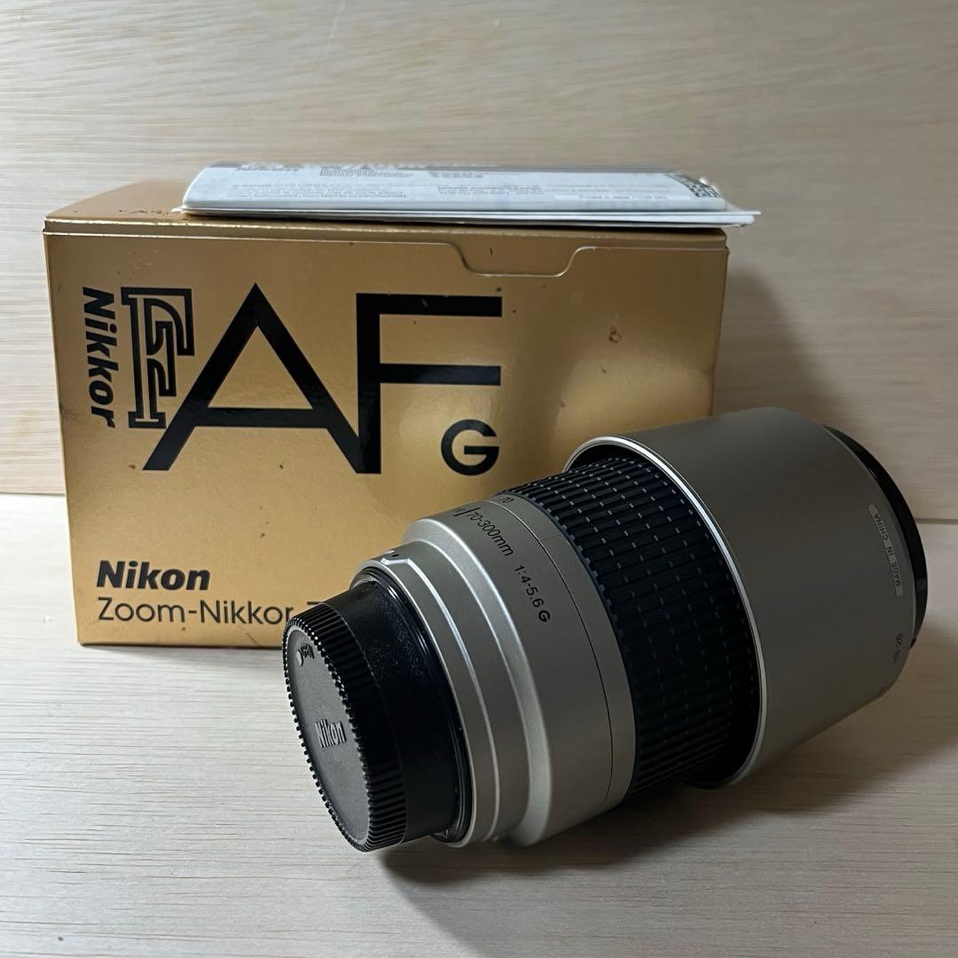 Nikon ズームレンズ
