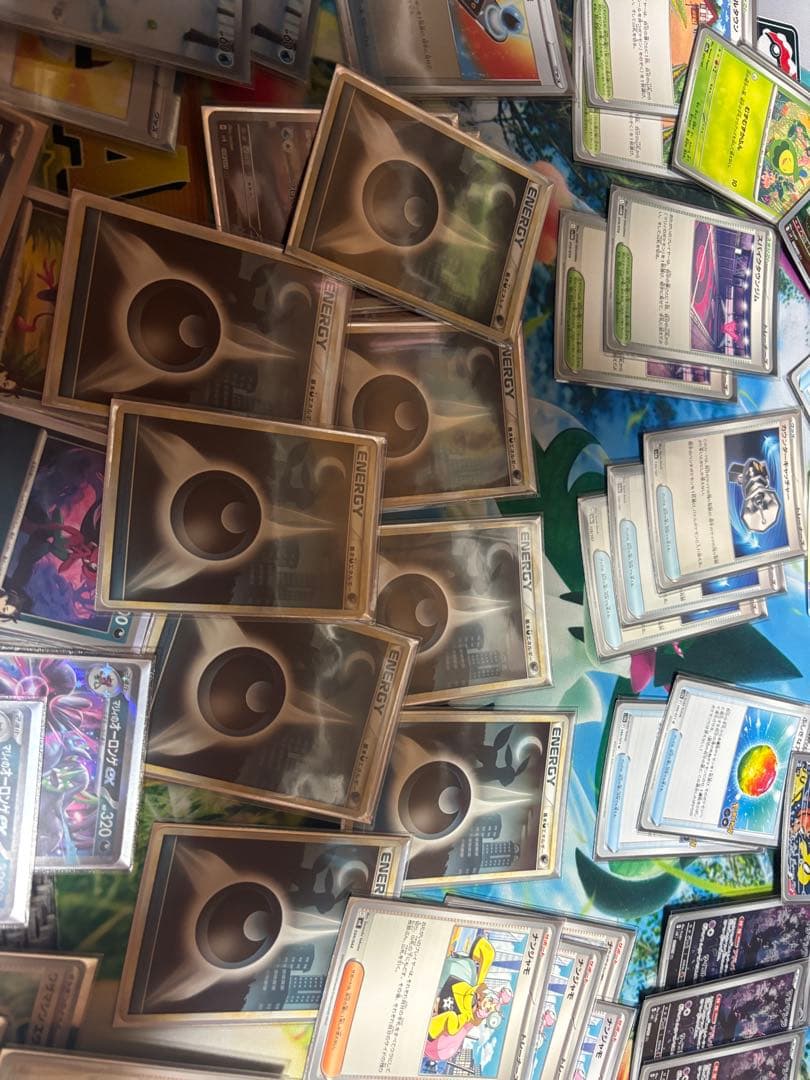 み*@様 基本悪エネルギー レジェンド ブラッキー 8枚+カードケース、スリーブ