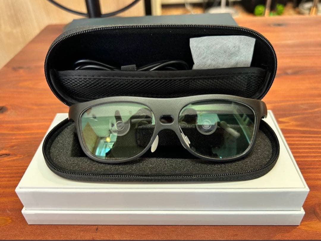 ViXion01S オートフォーカスアイウェア