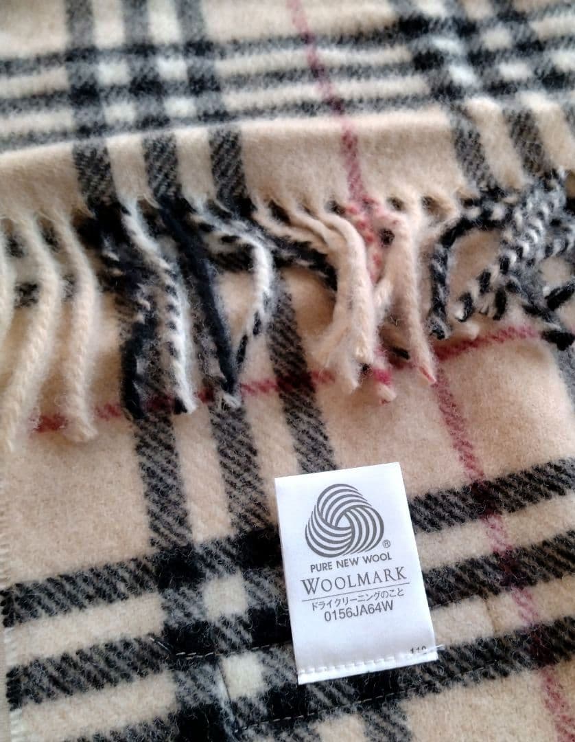 未使用 バーバリー チェック柄 ウールブランケット 西川産業 ひざ掛け