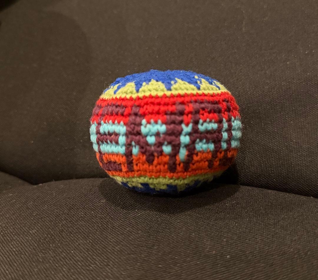 新品非売品 限定グアテマラ　ピンバッジ 手芸ボールセット大阪関西万博2025