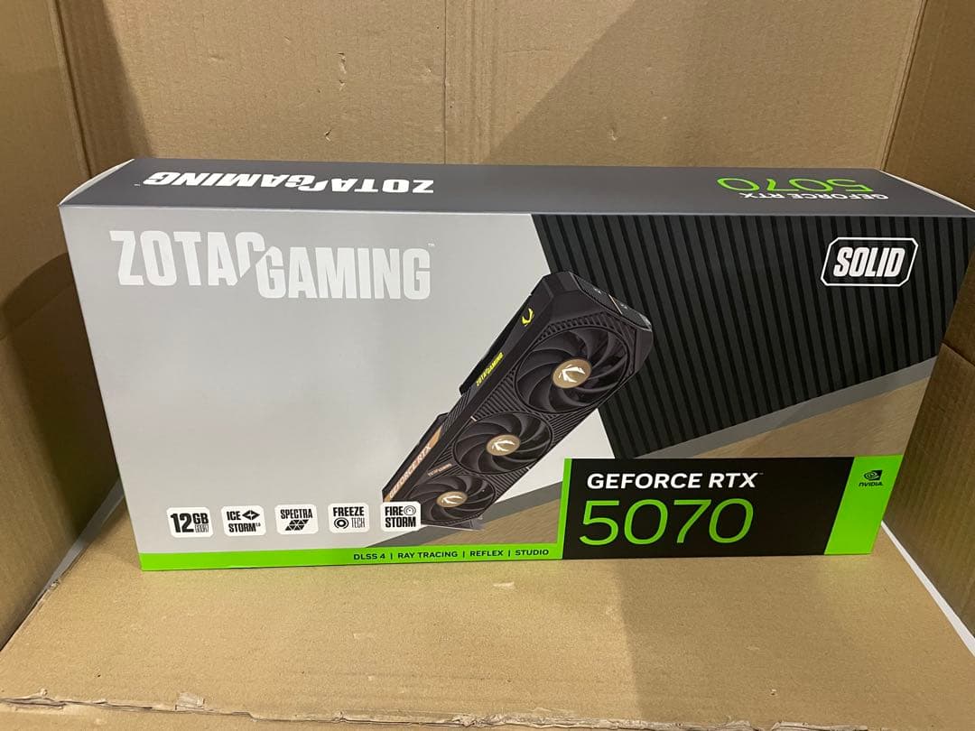 ZOTAC GAMING GeForce RTX 5070 グラフィックスボード